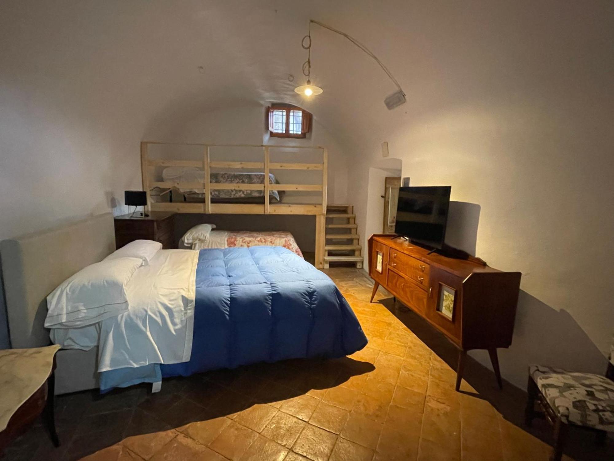 אסרגי Piazzetta Del Forno Appartamento מראה חיצוני תמונה